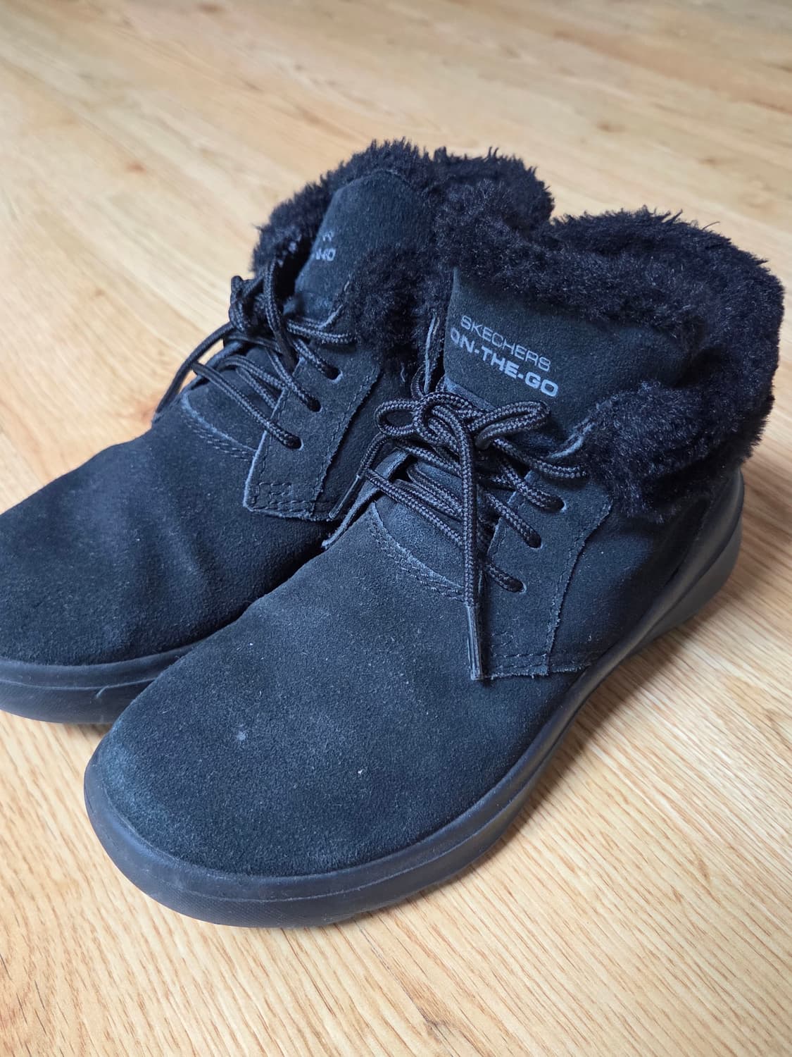 스케쳐스 블랙 털 부츠 상품이미지1