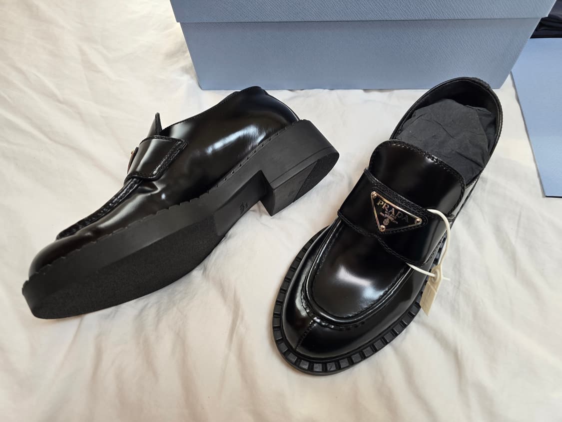 프라다 초콜릿 브러쉬드 로퍼 36.5 상품이미지3