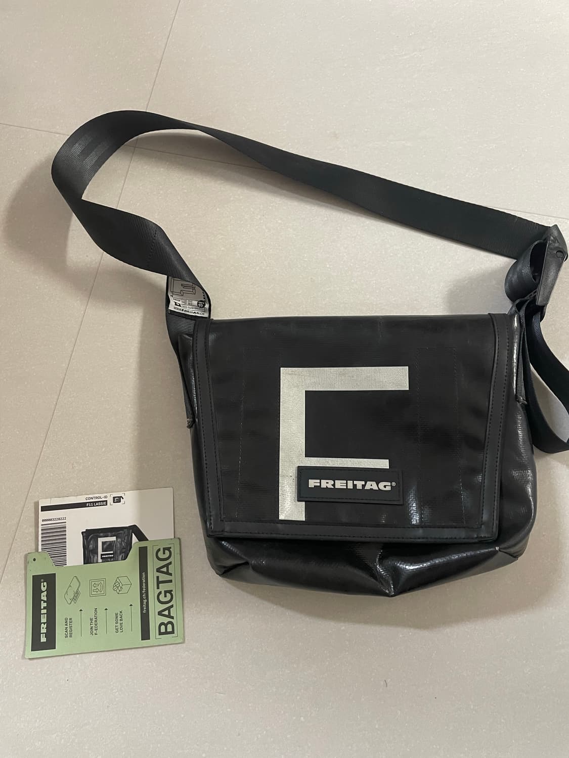 프라이탁 라씨 검흰 상품이미지1