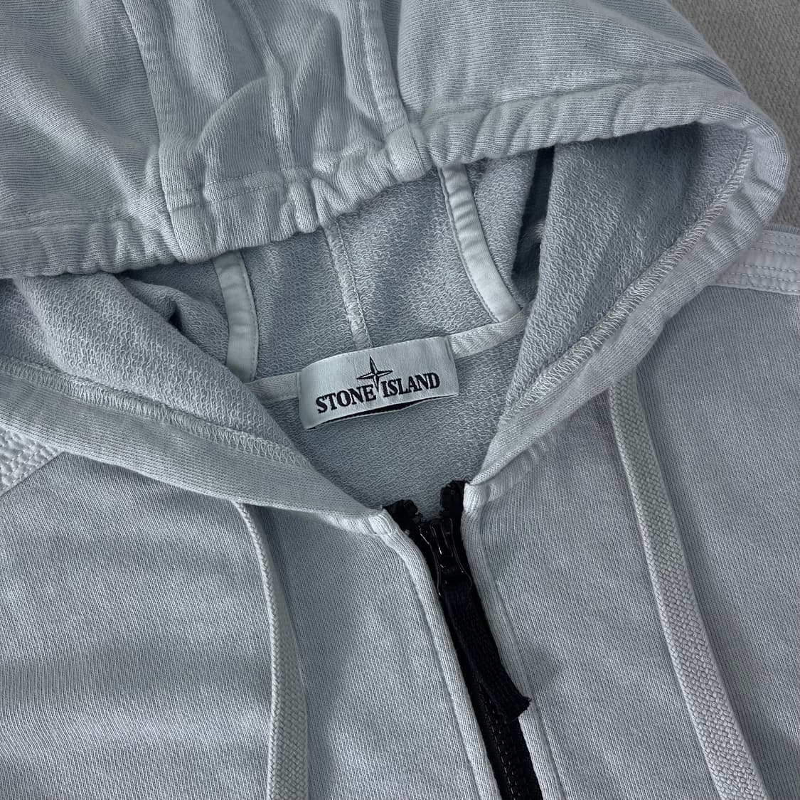 95 스톤아일랜드 22SS 그레이 블루 후드집업 상품이미지2