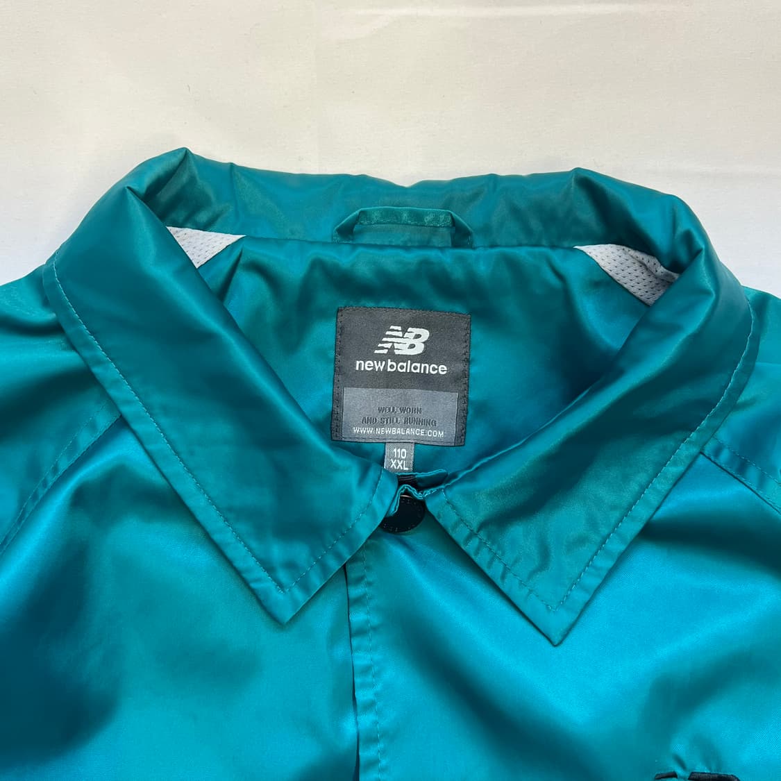 [110/2XL]뉴발란스 청록 코치 자켓 상품이미지2
