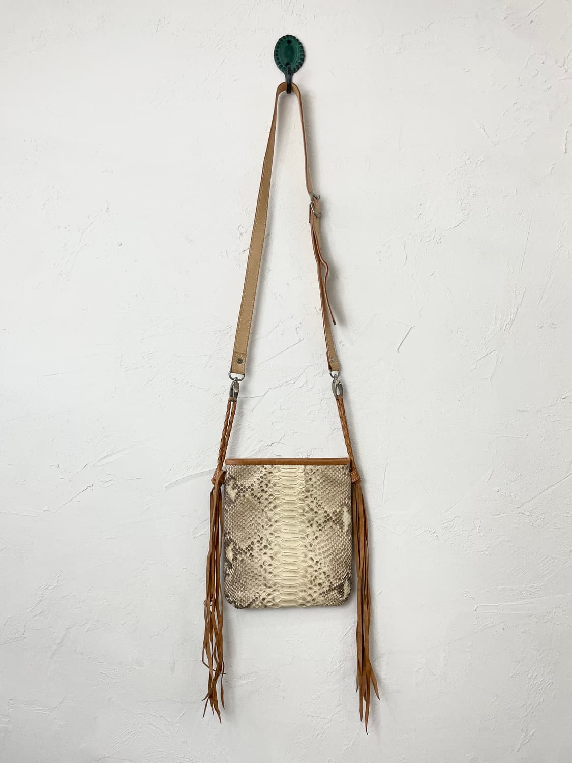 빈티지 스네이크 레더 크로스백 상품이미지1