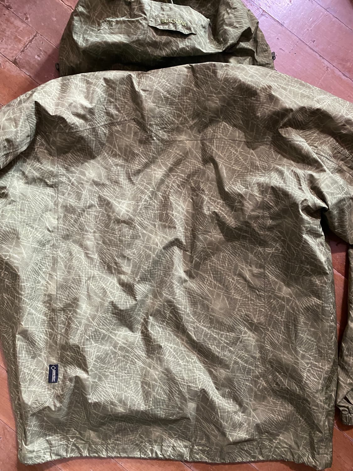 블랙야크 40주년 한정고어텍스 자켓 105 상품이미지7