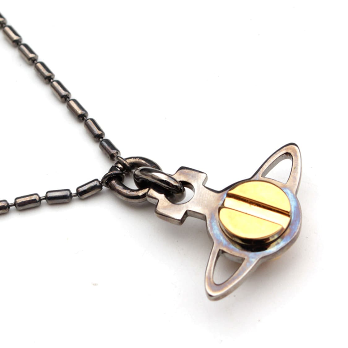 비비안 웨스트우드 금장 오알비 로고 목걸이 상품이미지3