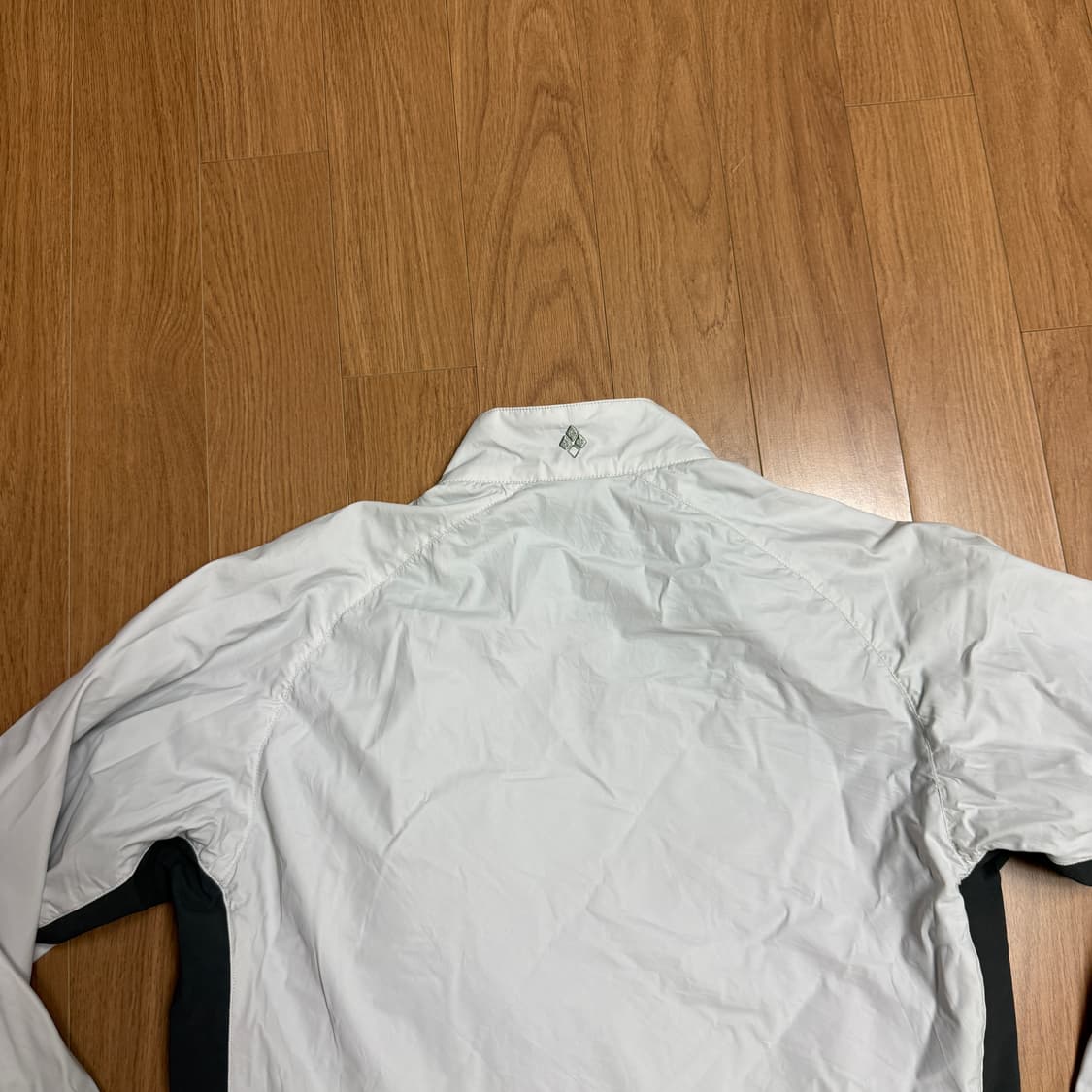 몽벨 바람막이 화이트 M사이즈 상품이미지6