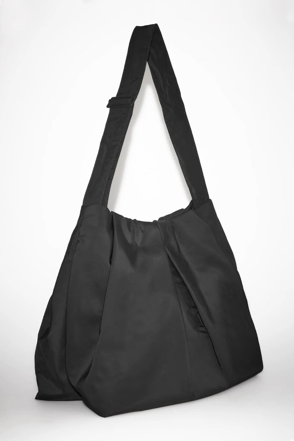 COS oversized drape bag black 상품이미지3