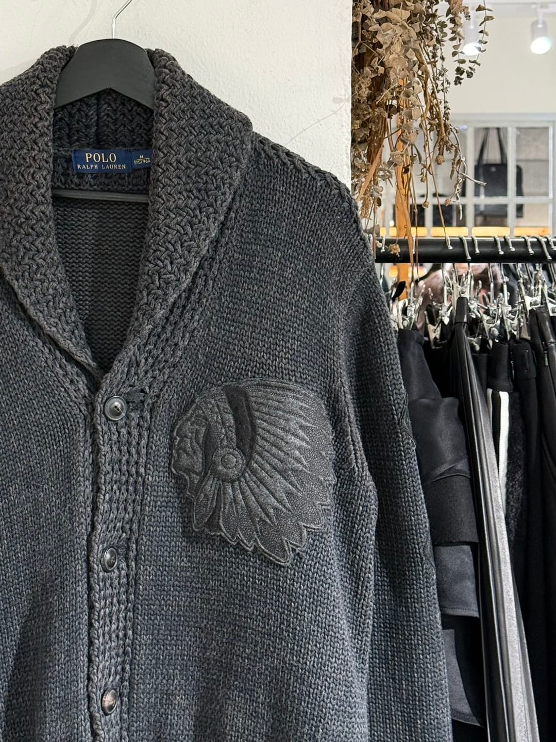 폴로 랄프로렌 차콜 인디언 패치 숄카라 니트 가디건 상품이미지3