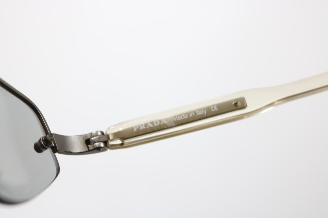 프라다 빈티지 아카이브 무테 오벌 선글라스 (SPR 93A) 상품이미지8