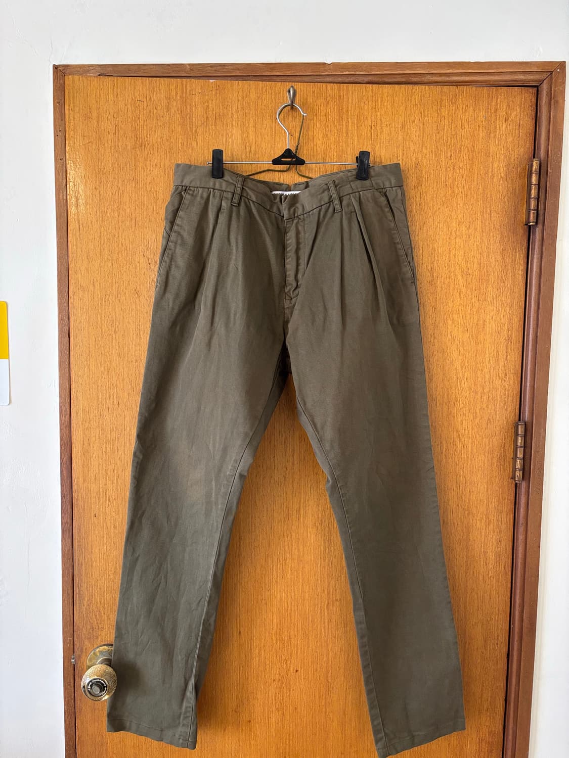 쟈딕앤볼테르 카키 코튼팬츠 상품이미지1