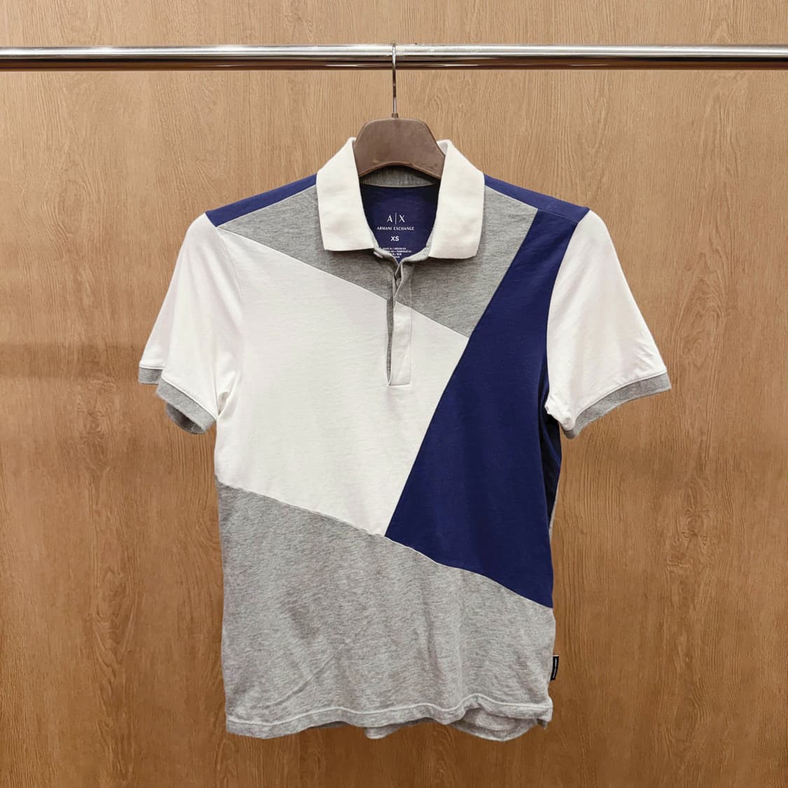 아르마니 익스체인지 컬러블록 반팔 카라 티셔츠 사선 배색 상품이미지2