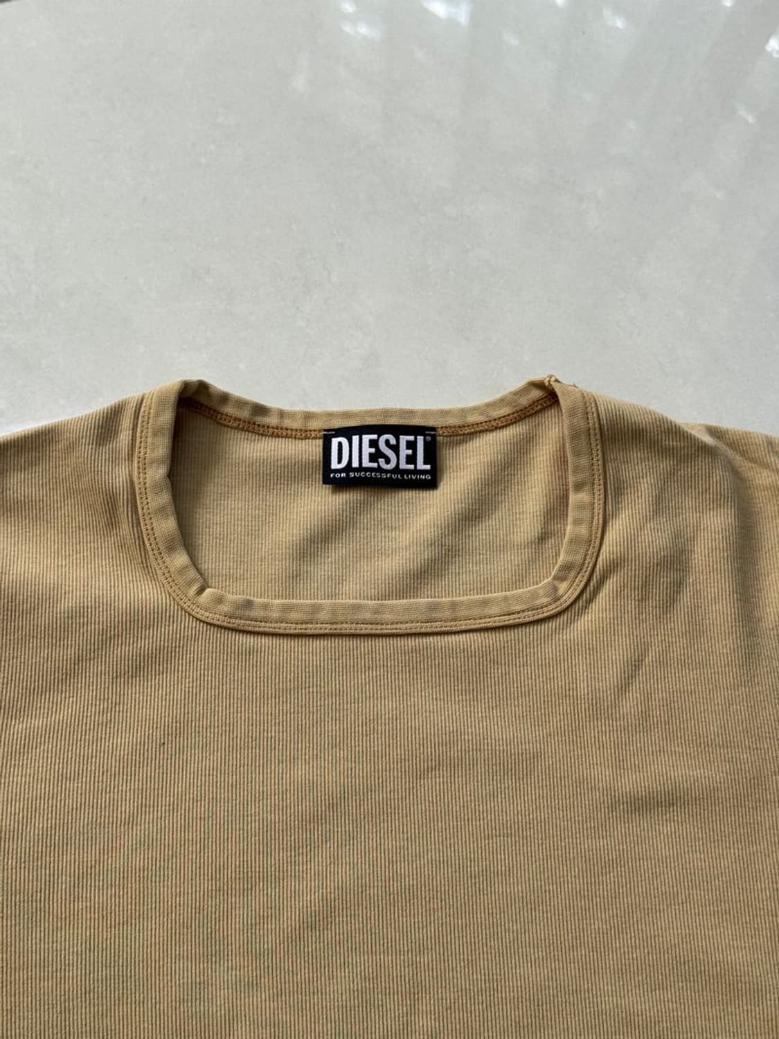 SQUARE NECK SLIM FIT TEE 스퀘어넥 슬림핏 반팔 티셔츠 상품이미지5
