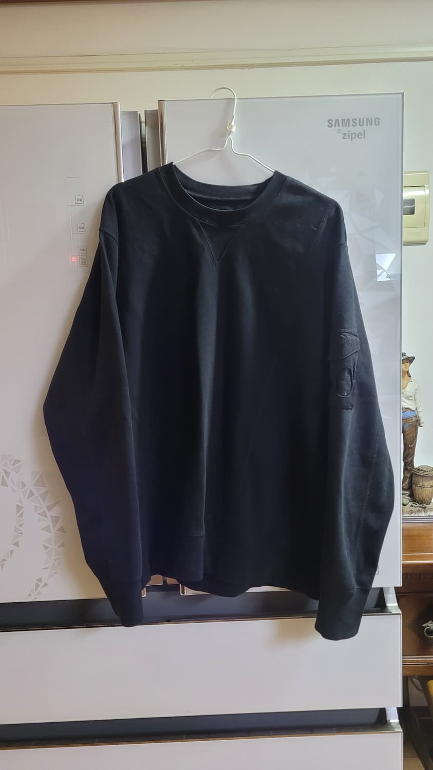 어콜드월 나침반 맨투맨 상품이미지1