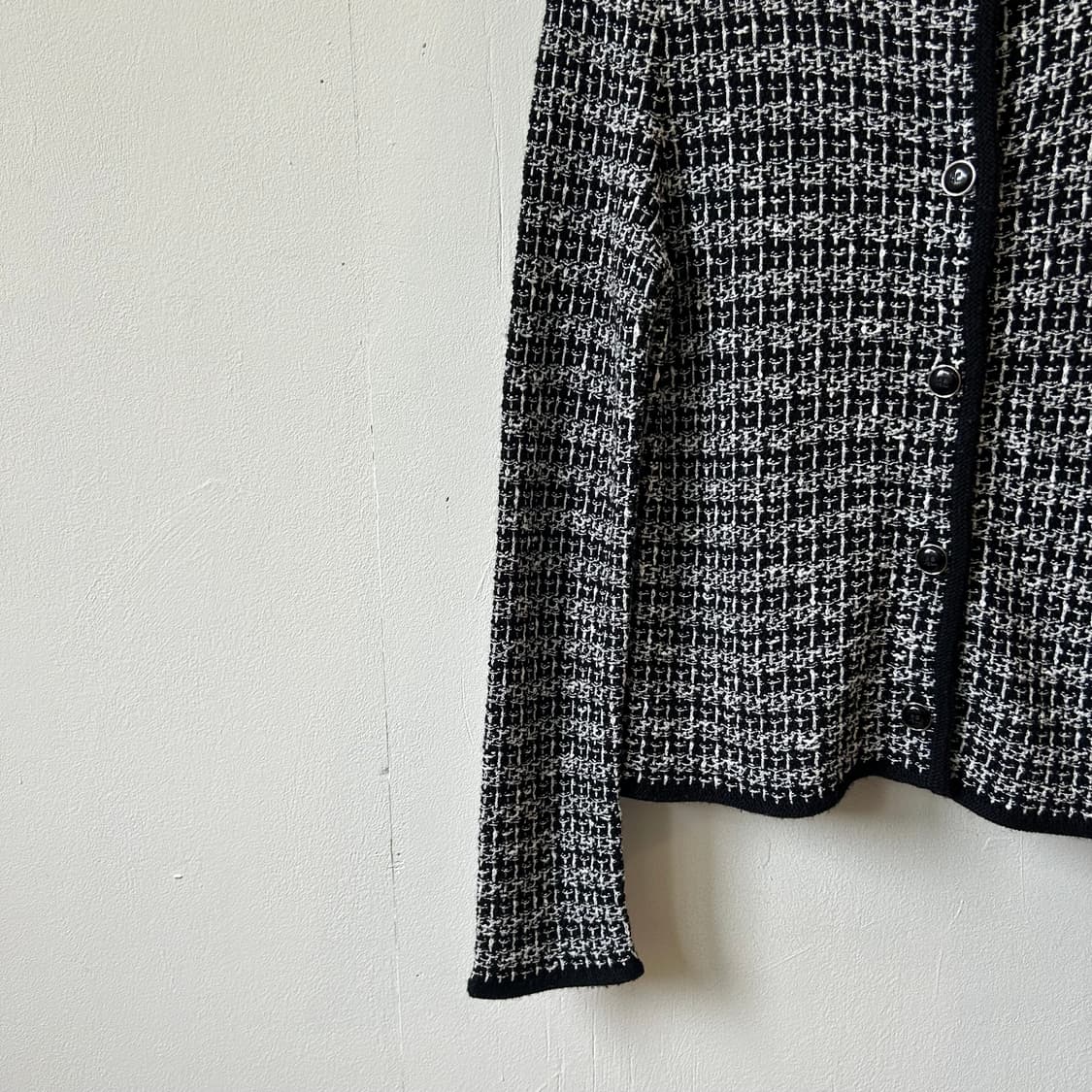 꾸레쥬 블랙 트위드 가디건 상품이미지7