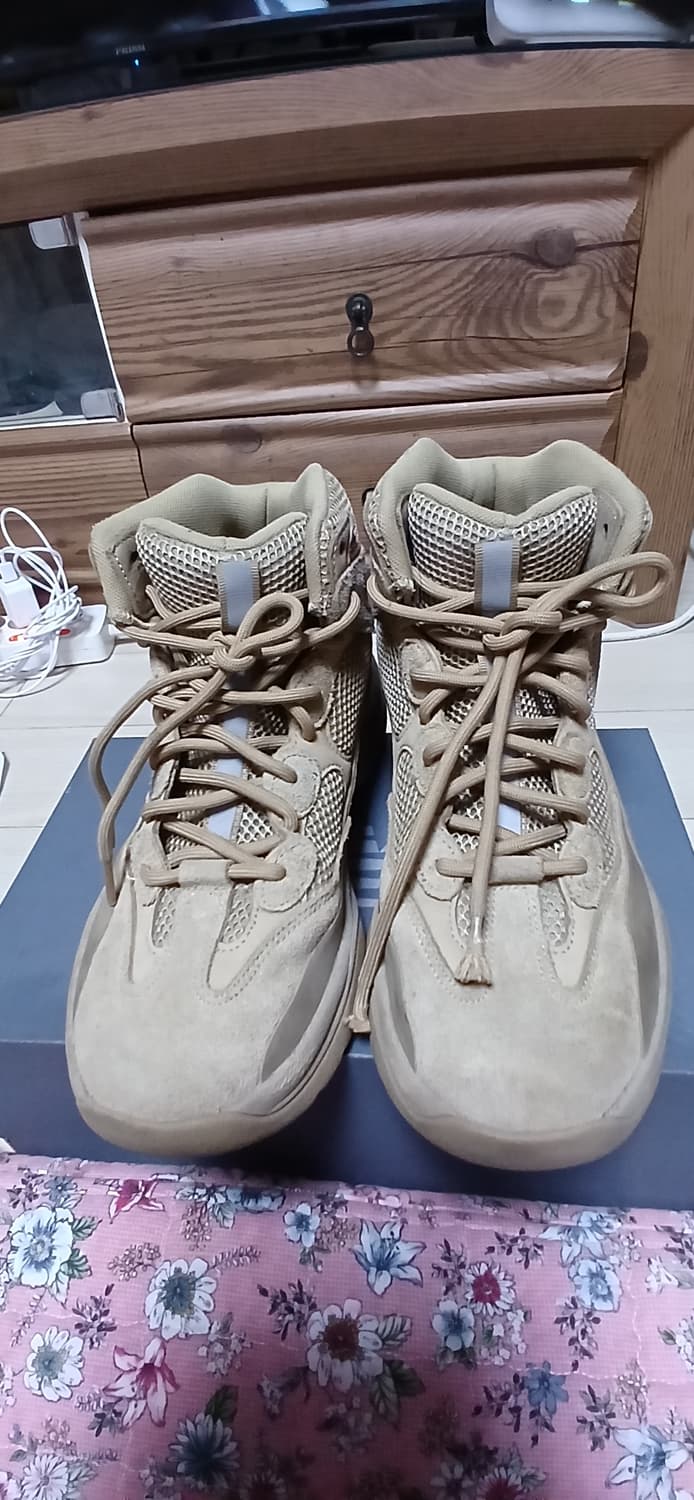 아디다스 이지 데저트 부츠 '락'  (275mm)  상품이미지1