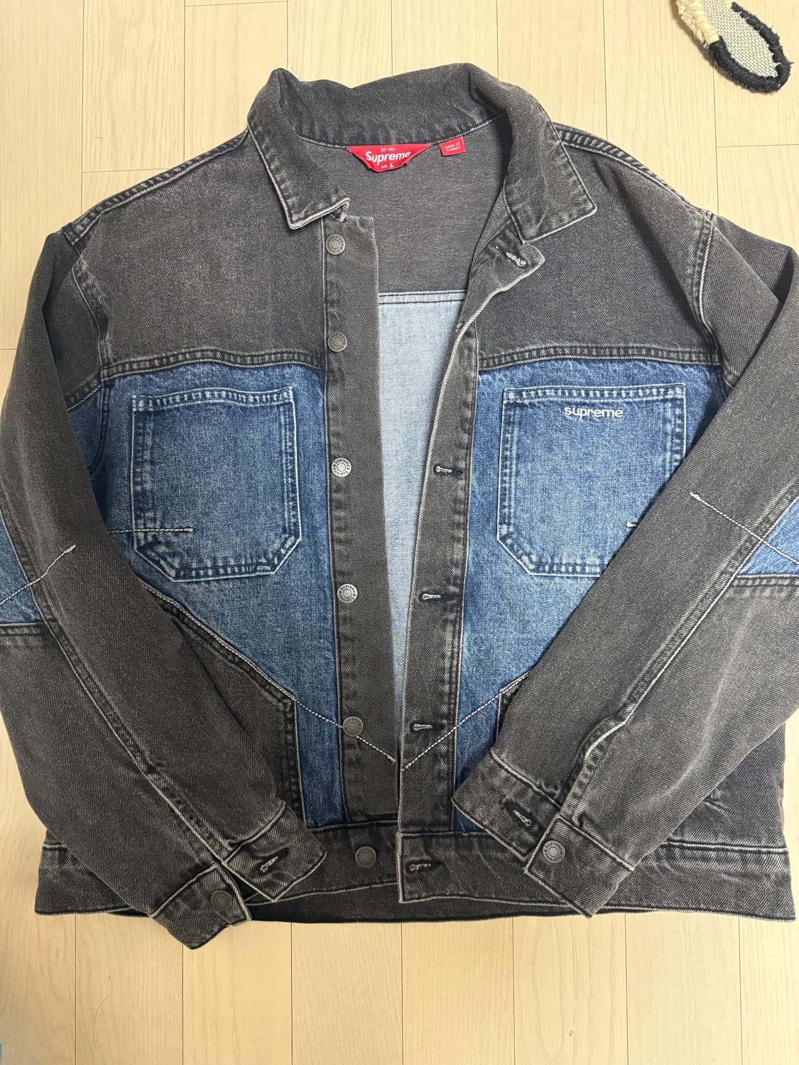 슈프림 청자켓 판매합니다 상품이미지1
