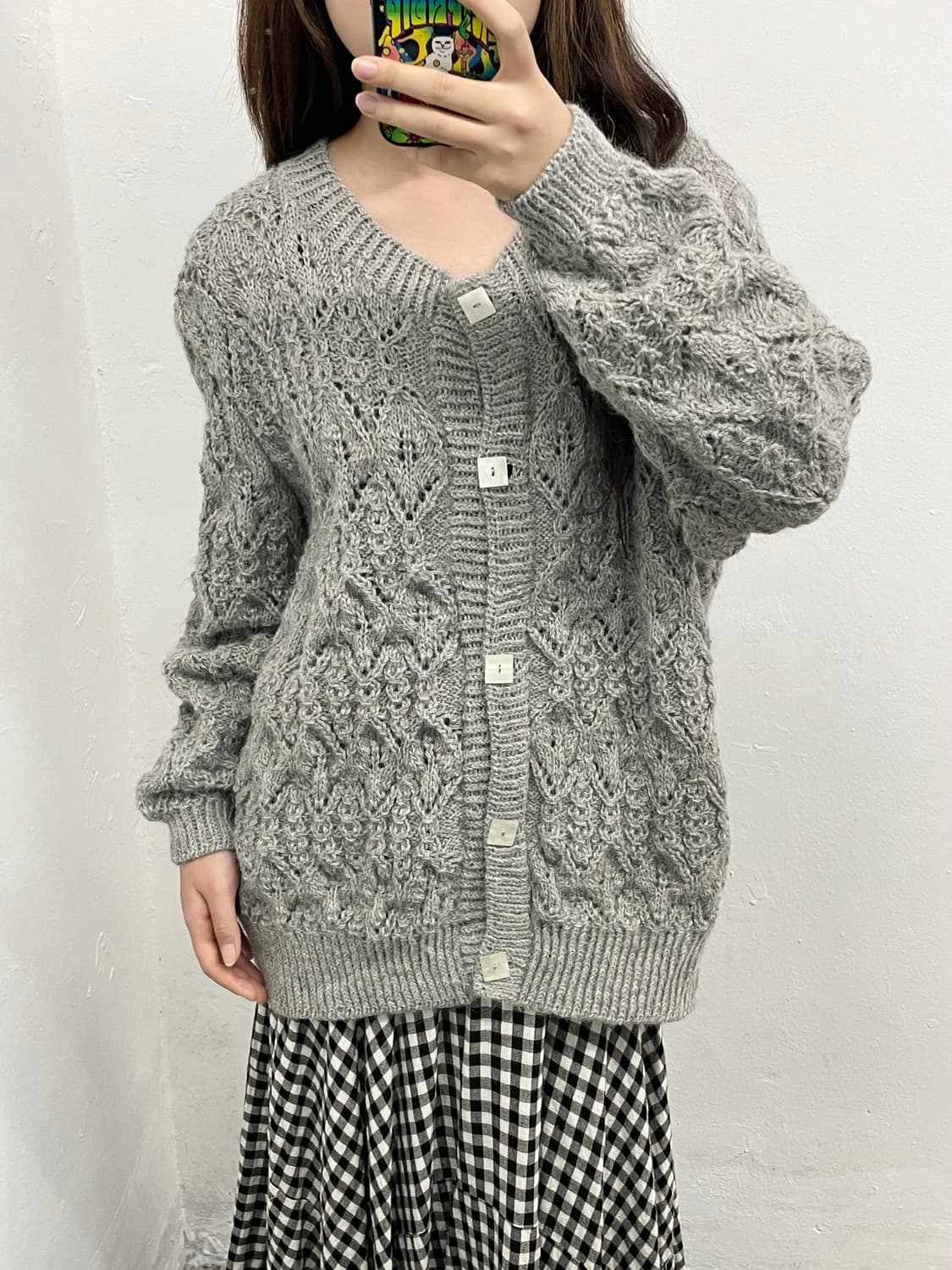 그레이 울 짜임 버튼 가디건  상품이미지3