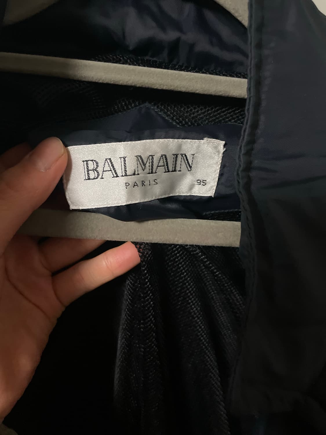 발망(BALMAIN) 로고 나일론 바람막이 상품이미지5