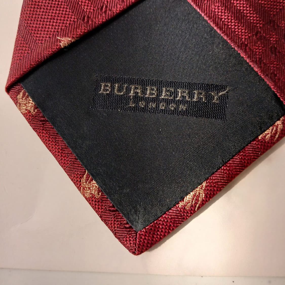버버리 실크 기마사 자수 로고 넥타이 9.4cm A등급 A18896
 상품이미지6
