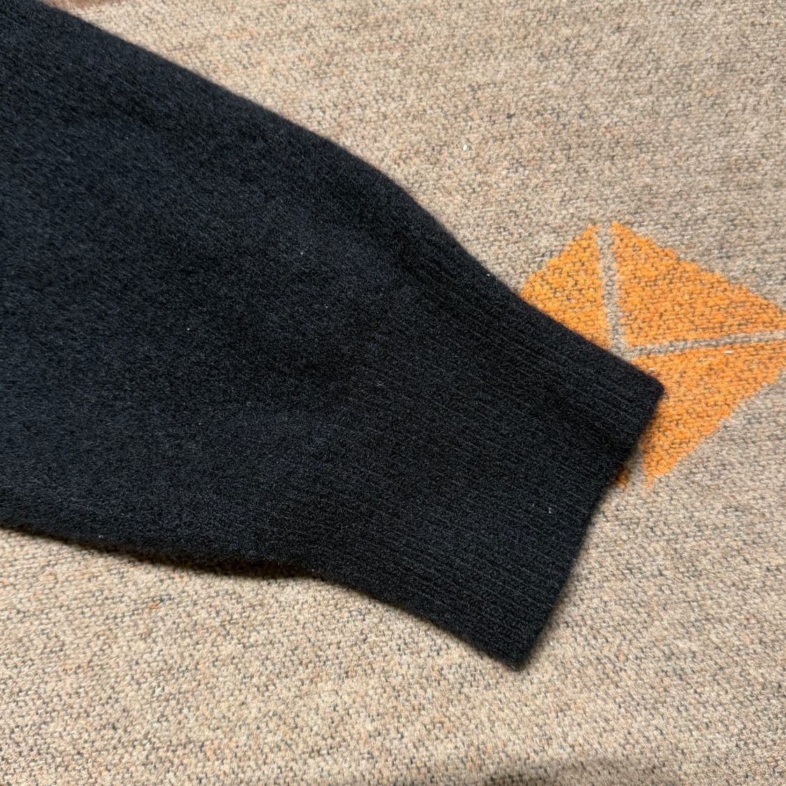 백화점판)LOEWE 로에베 아나그램 울 니트 가디건 M 상품이미지7