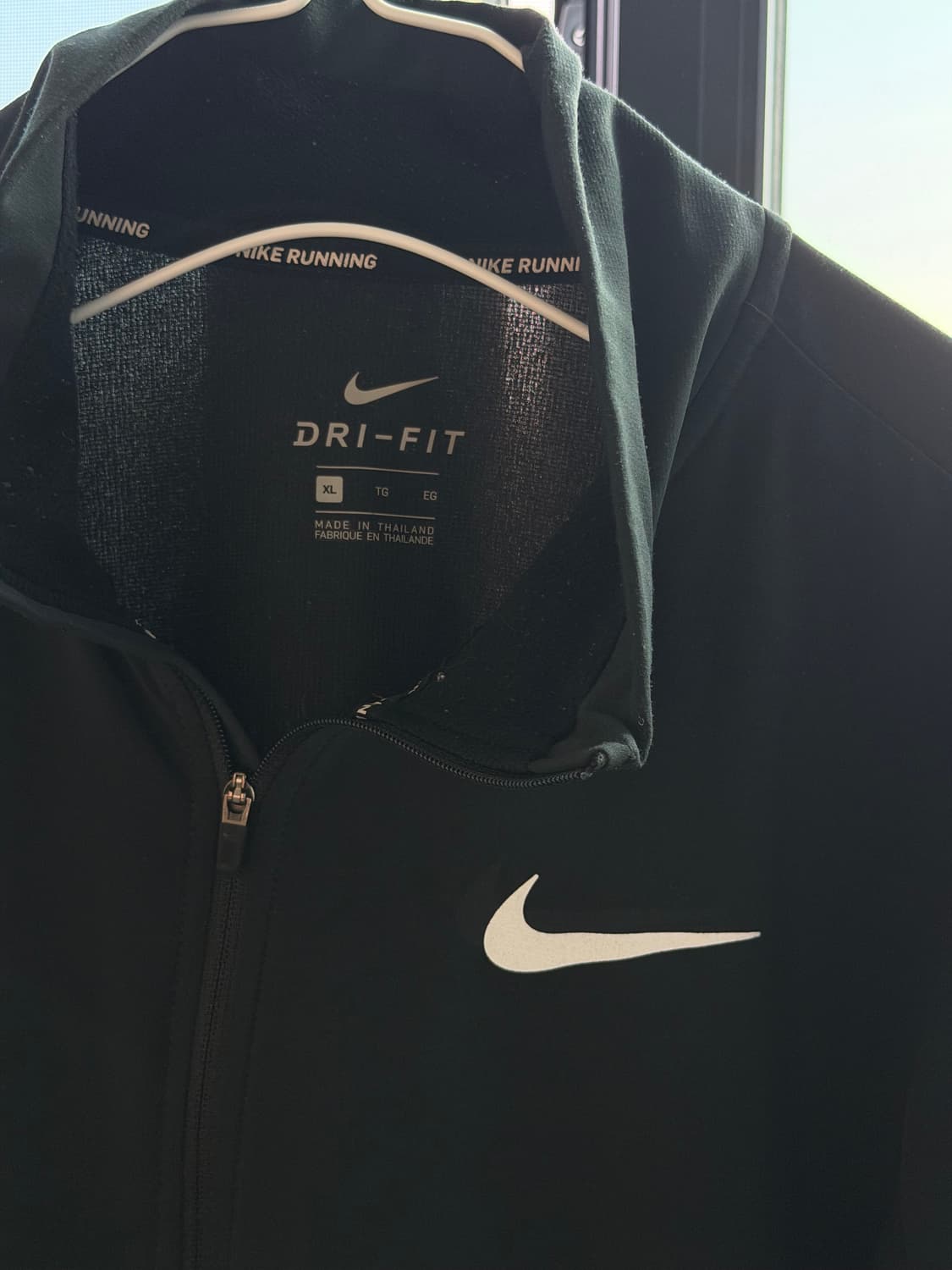 나이키 트레이닝 져지 판매합니다 상품이미지3