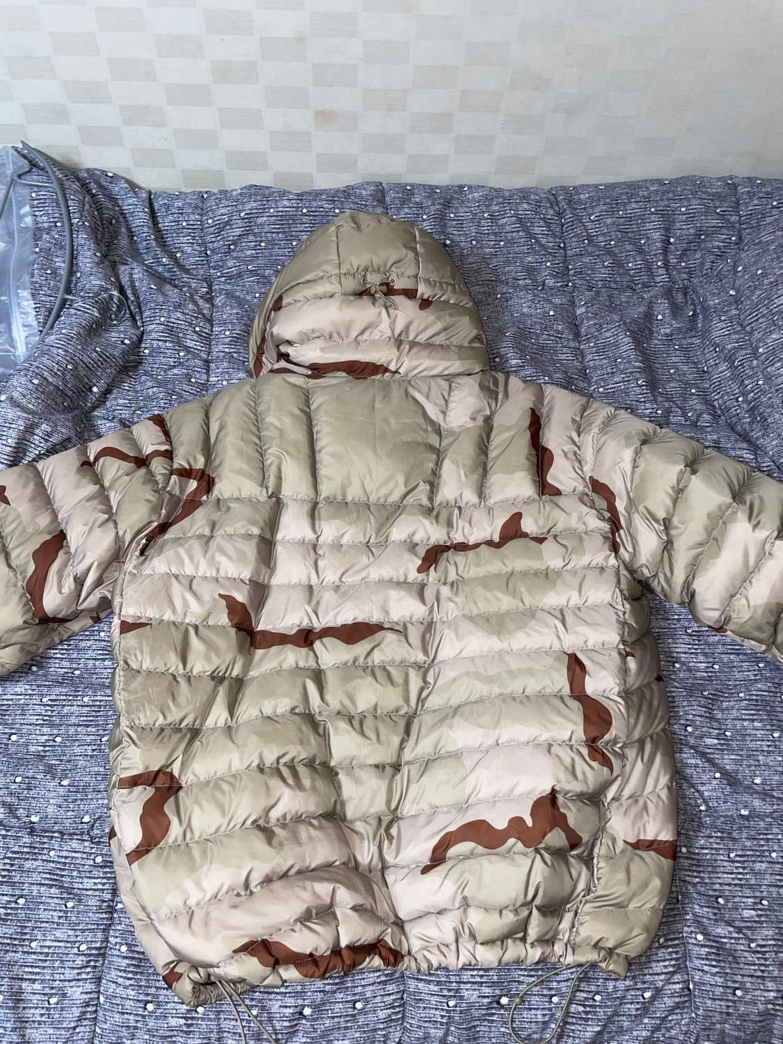 슈프림 경량패딩 상품이미지2