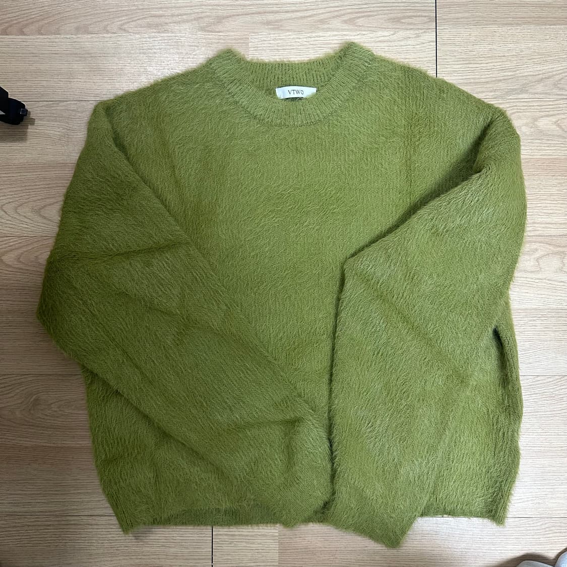 브이투 헤어리 니트 라이트 그린 상품이미지3