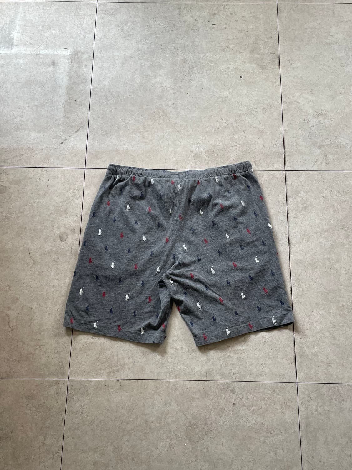 폴로 랄프로렌 올오버 로고 반바지 그레이 상품이미지1