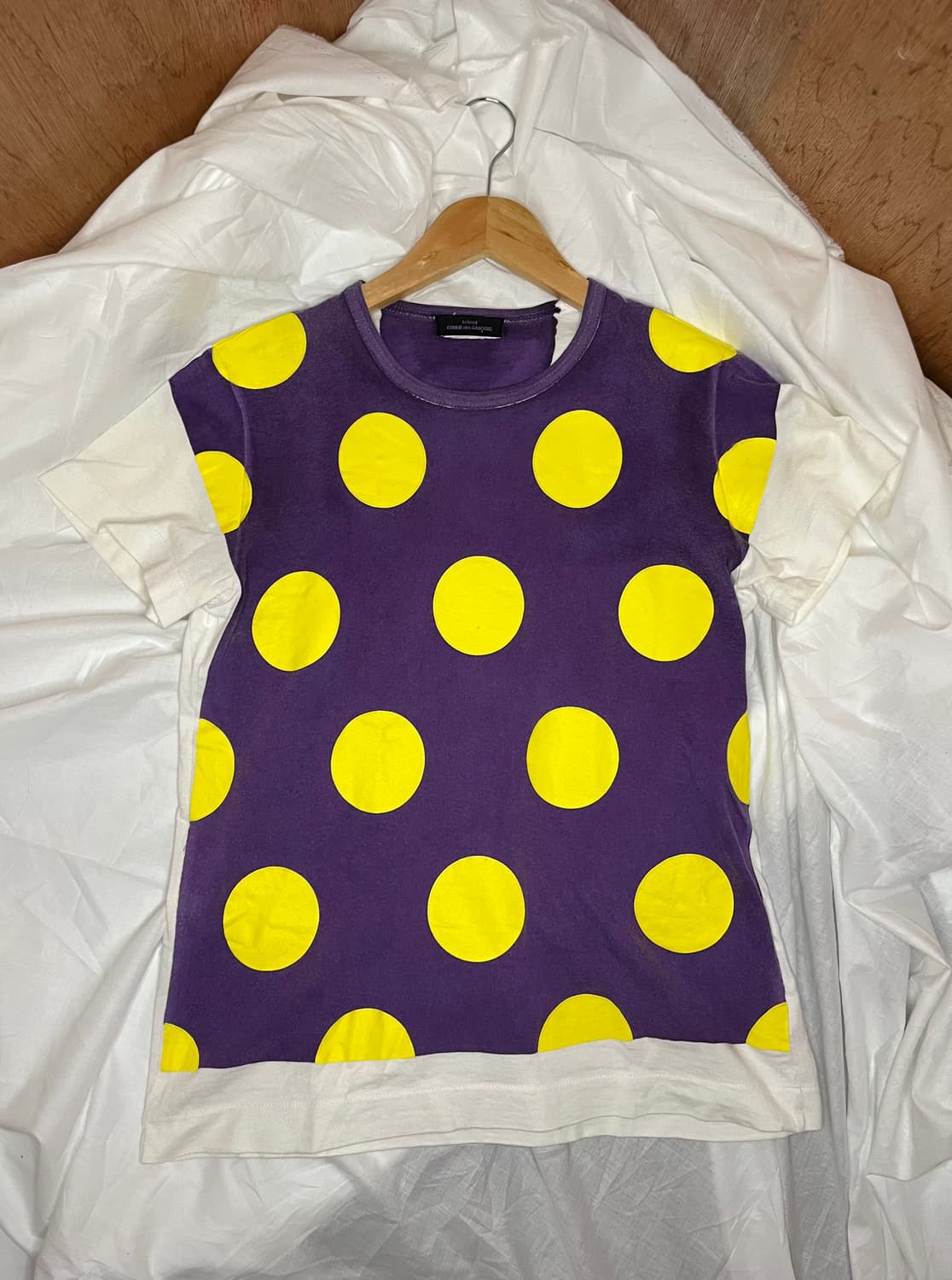 꼼데가르송 트리콧 폴카 도트 티셔츠 상품이미지1