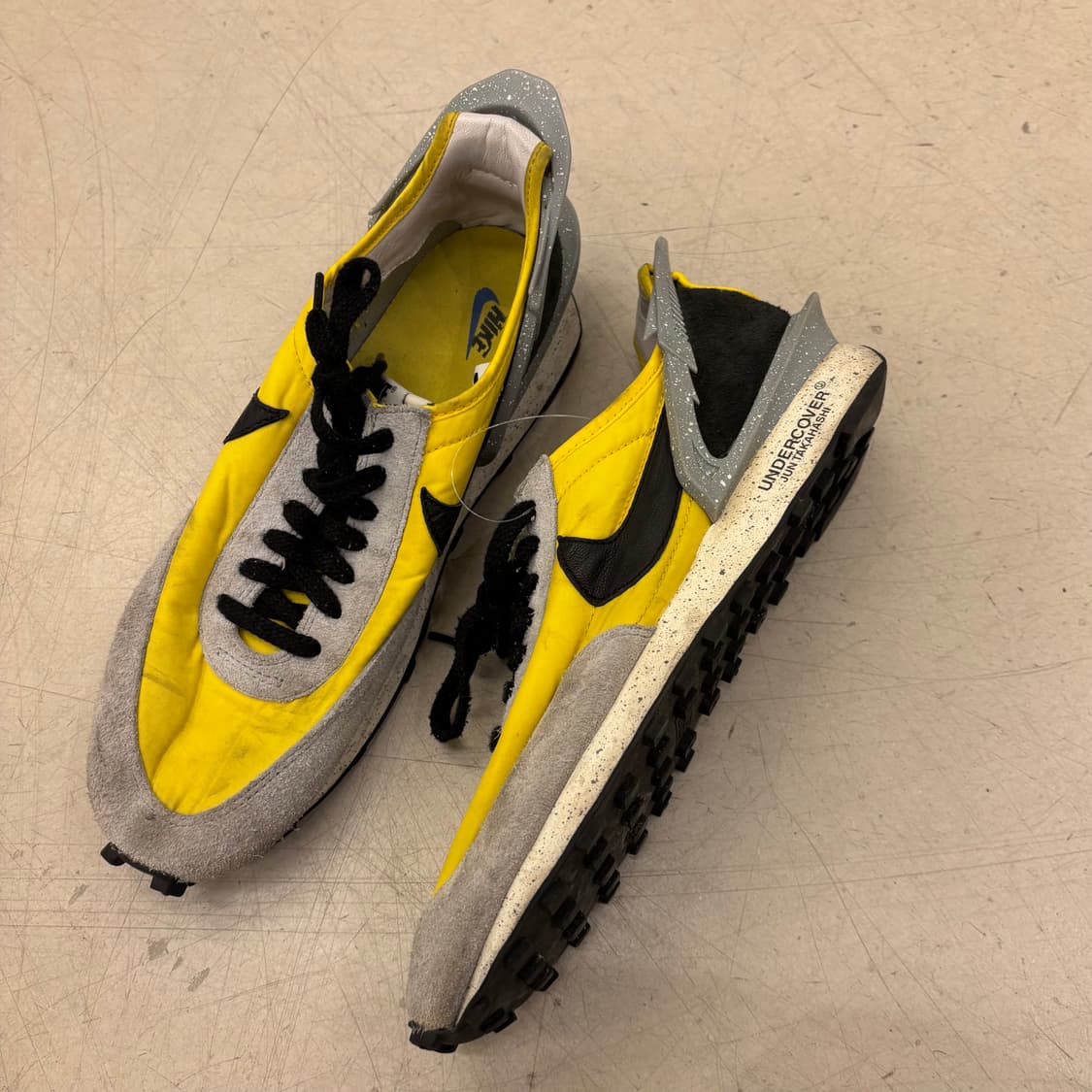 나이키 x 언더커버 데이브레이크 옐로우 스니커즈 상품이미지2
