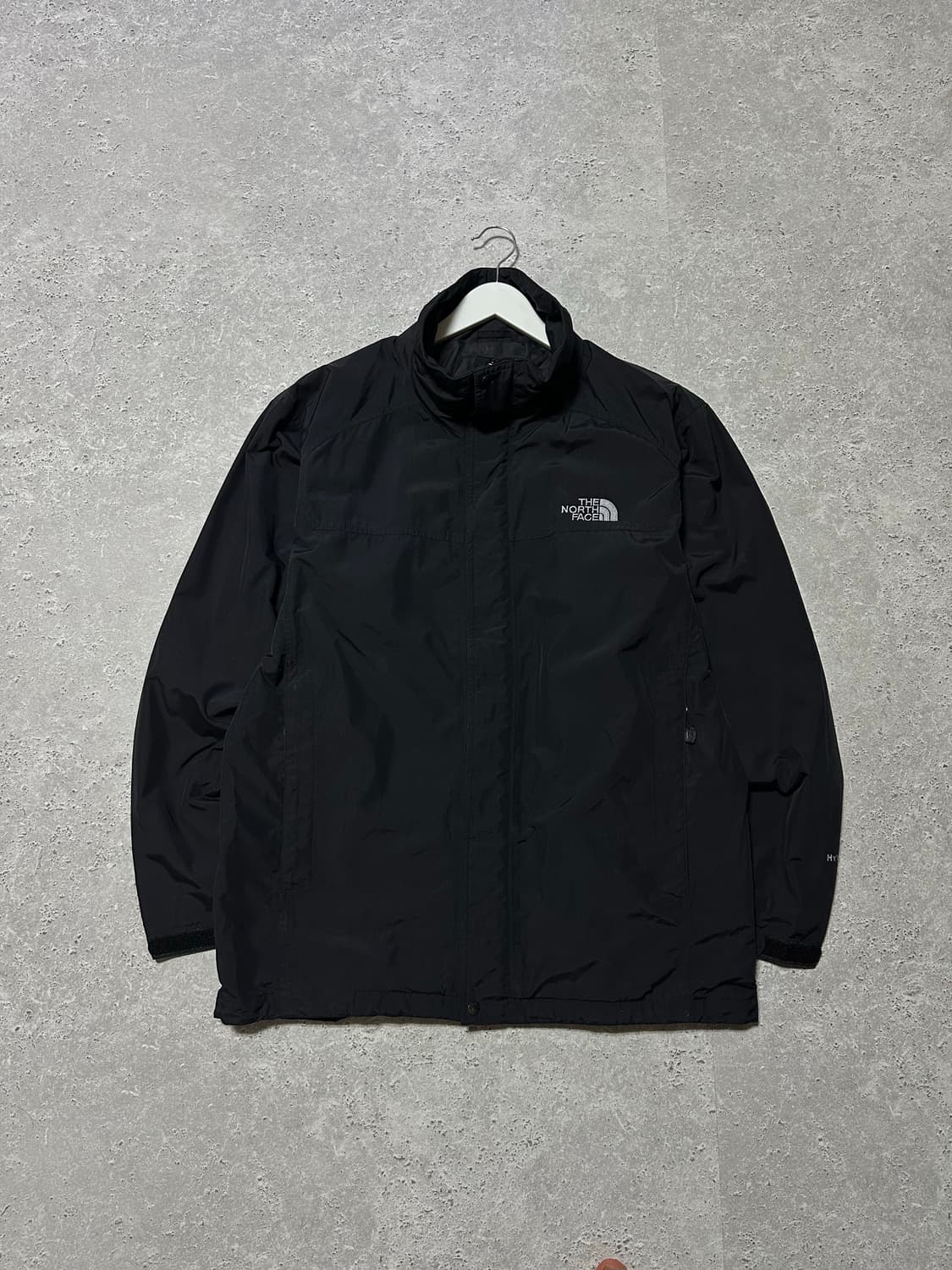 노스페이스 그레이로고 하이벤트 블랙 바람막이 상품이미지2