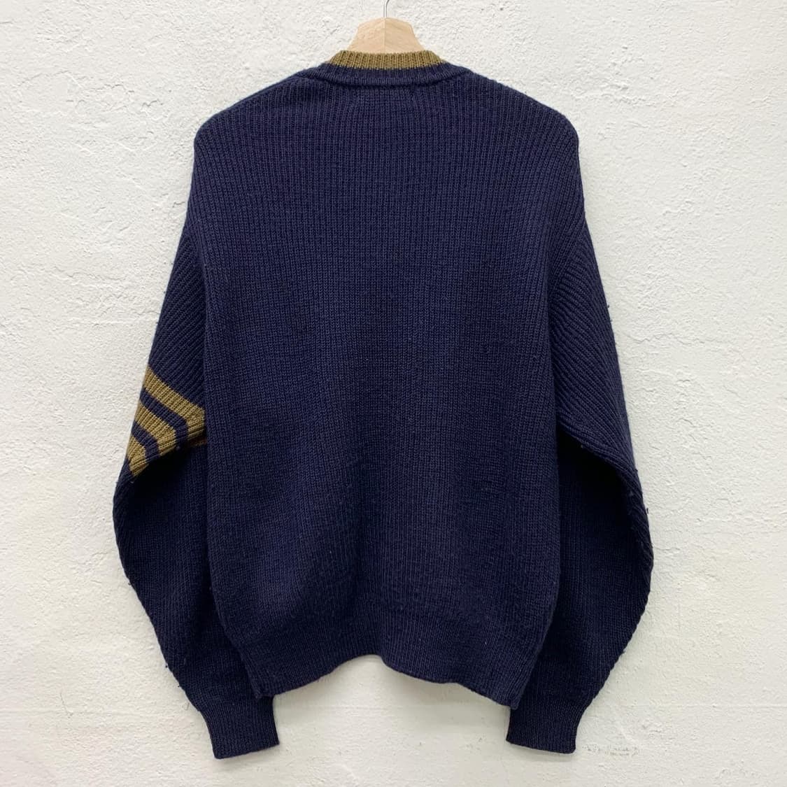 맥그리거 네이비 로고 울 니트 가디건  상품이미지4