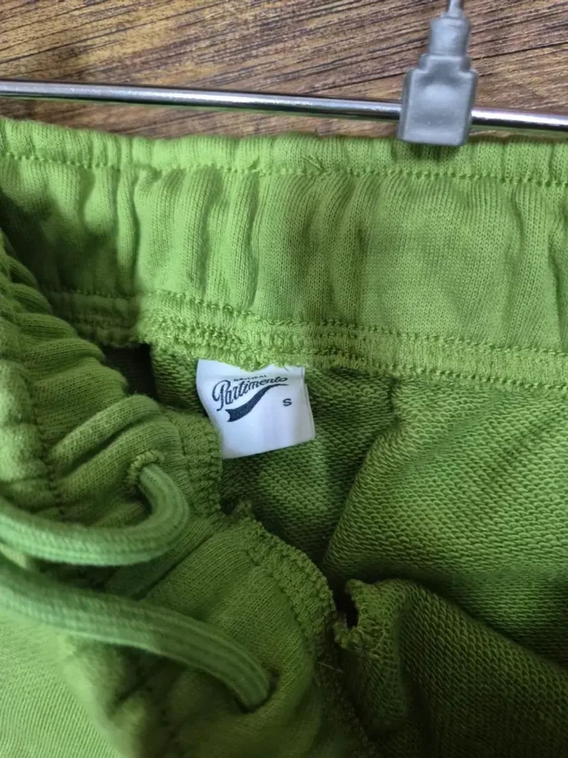 [미사용] 파르티멘토우먼 스웻팬츠 S 그린  + 핫핑크 기모 크롭후드집업 상품이미지3