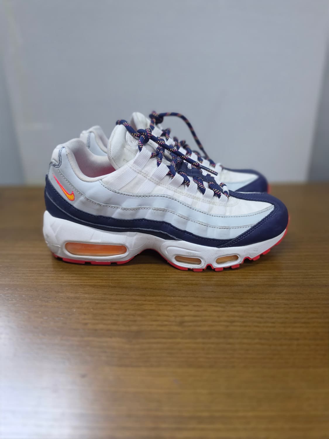 나이키 에어맥스 95 흰남 245mm 상품이미지1