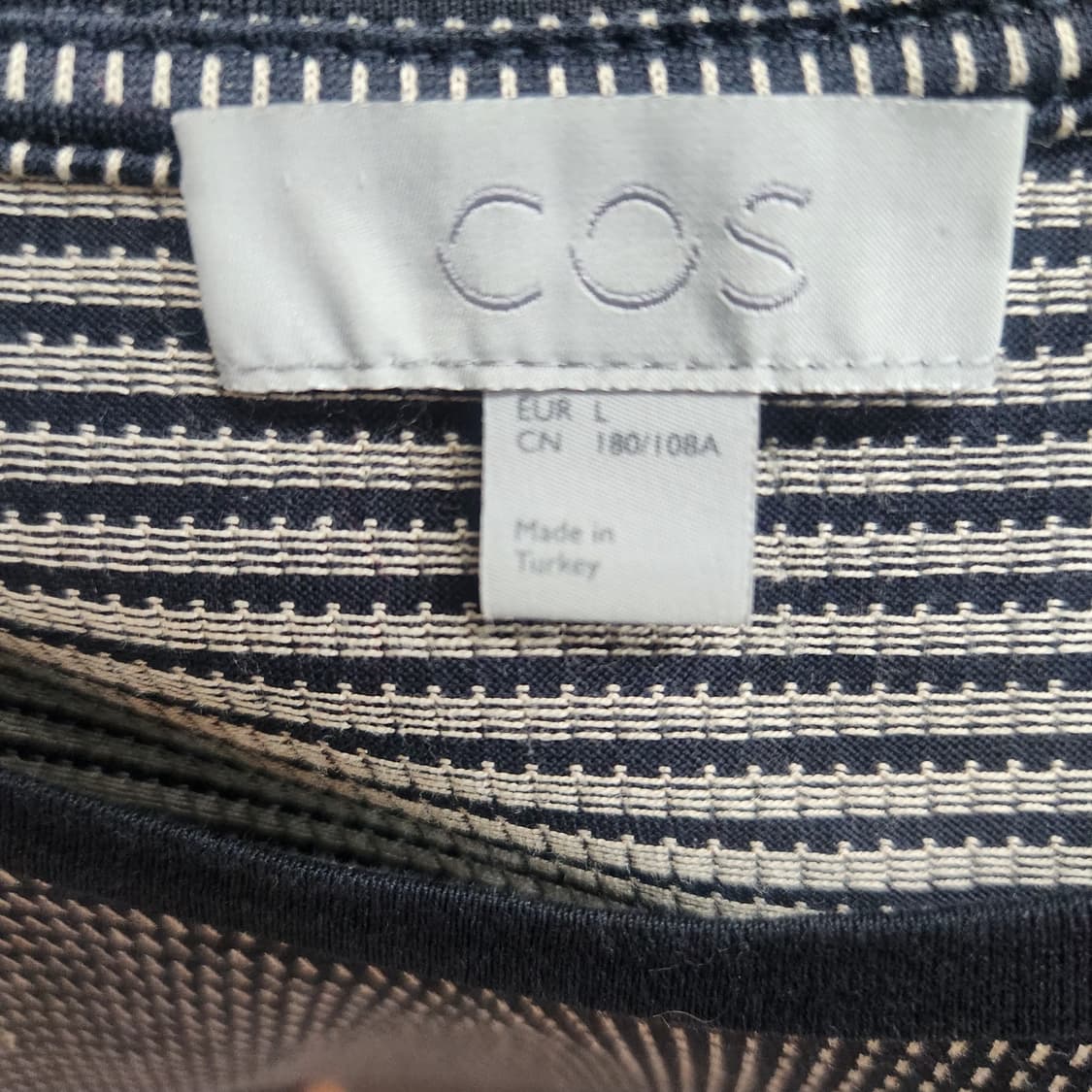 COS 코스 패턴 디테일 오버핏 반팔티 L(2XL) 상품이미지5