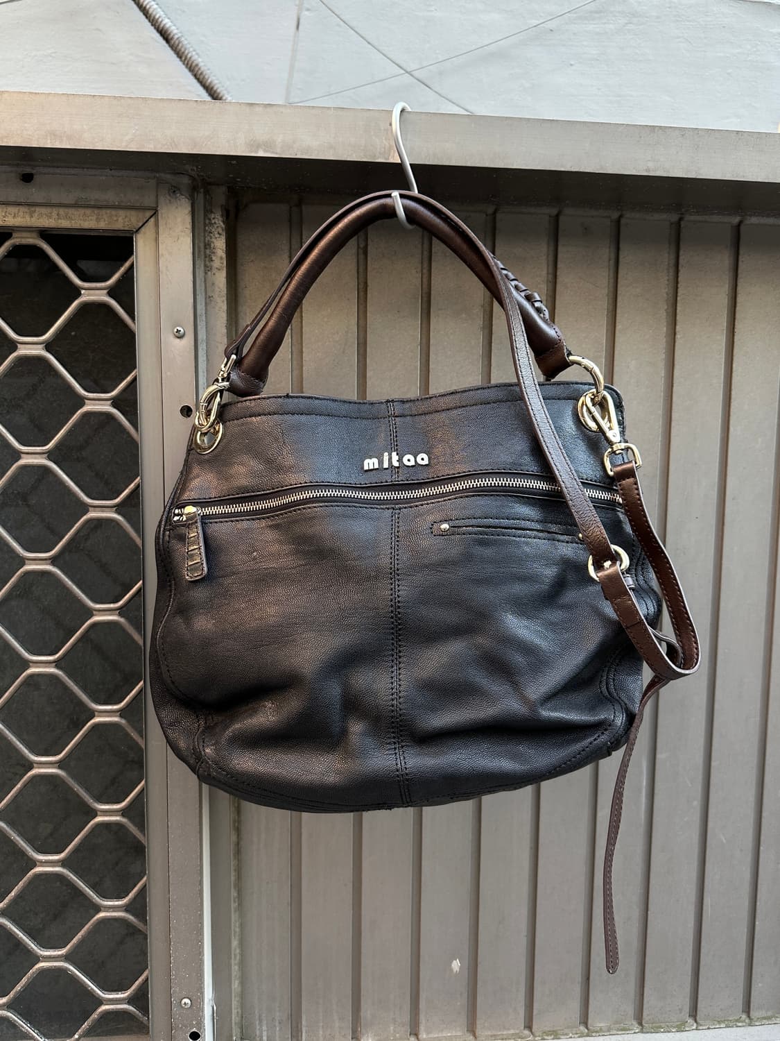 Croco embossed leather bag 상품이미지6