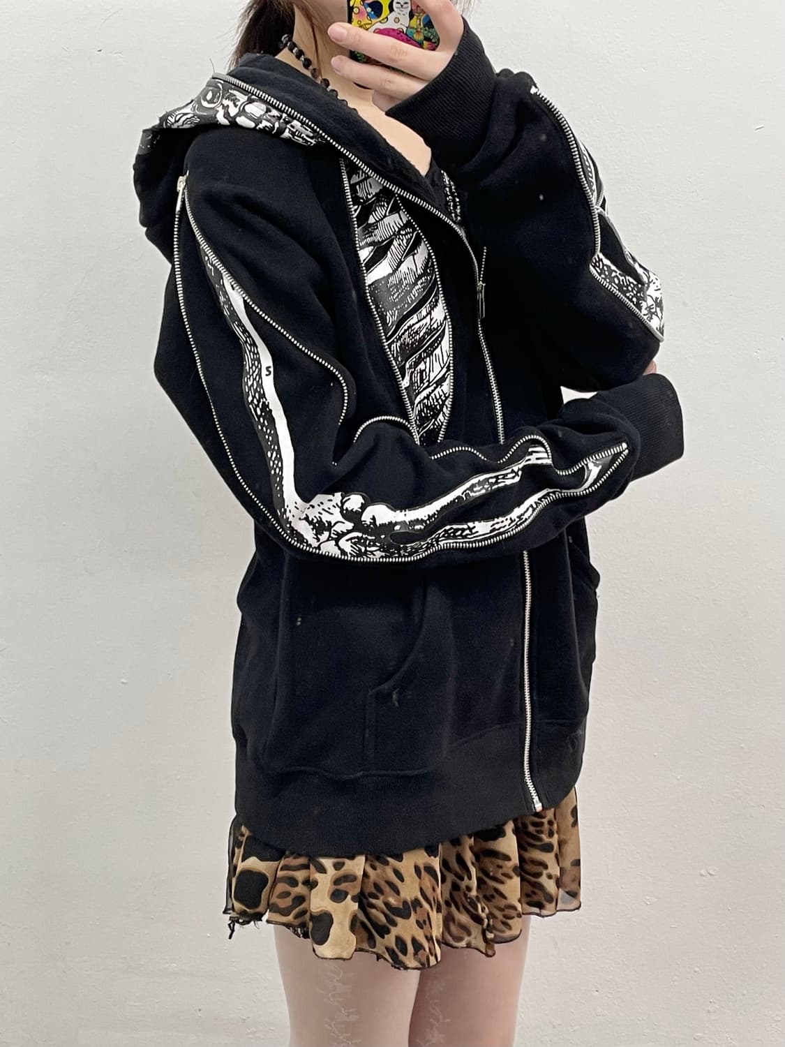 스컬 디테일 지퍼 워머 후드집업  상품이미지4