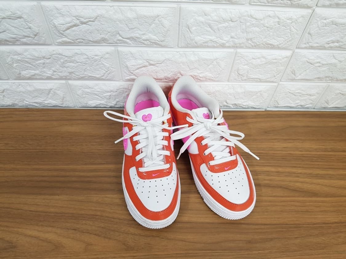 나이키 에어포스1 LV8 운동화 230 (기념 한정판 스니커즈) 상품이미지1