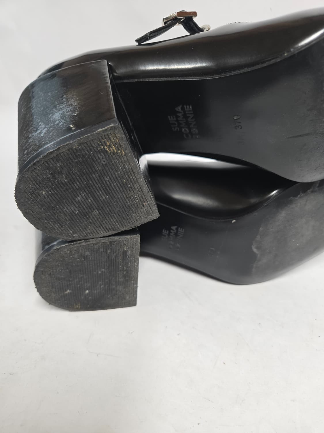 SUECOMMA BONNIE 메리제인 투톤 펌프스 블랙 230 상품이미지9