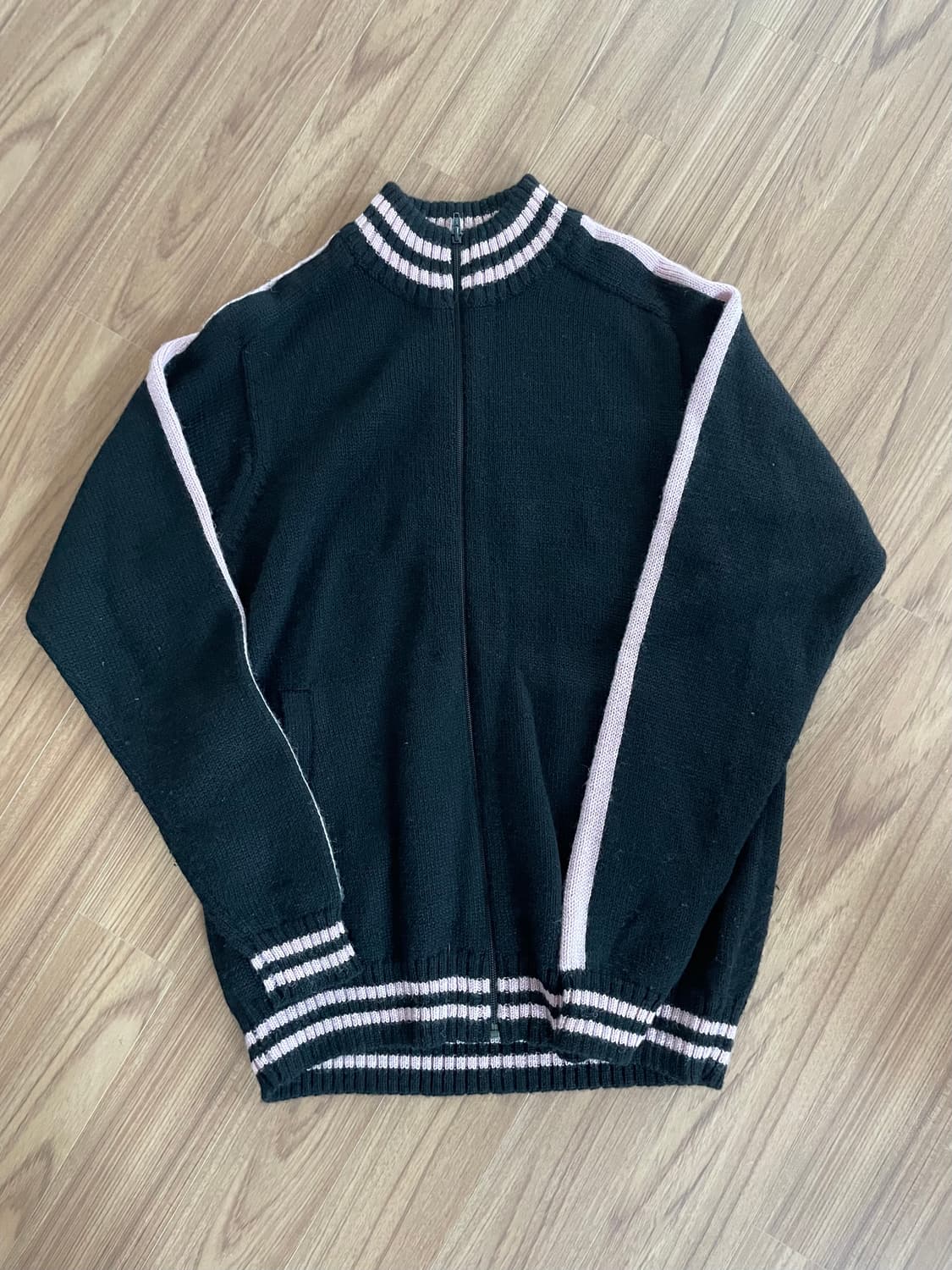 빔즈 울 니트 집업 상품이미지1