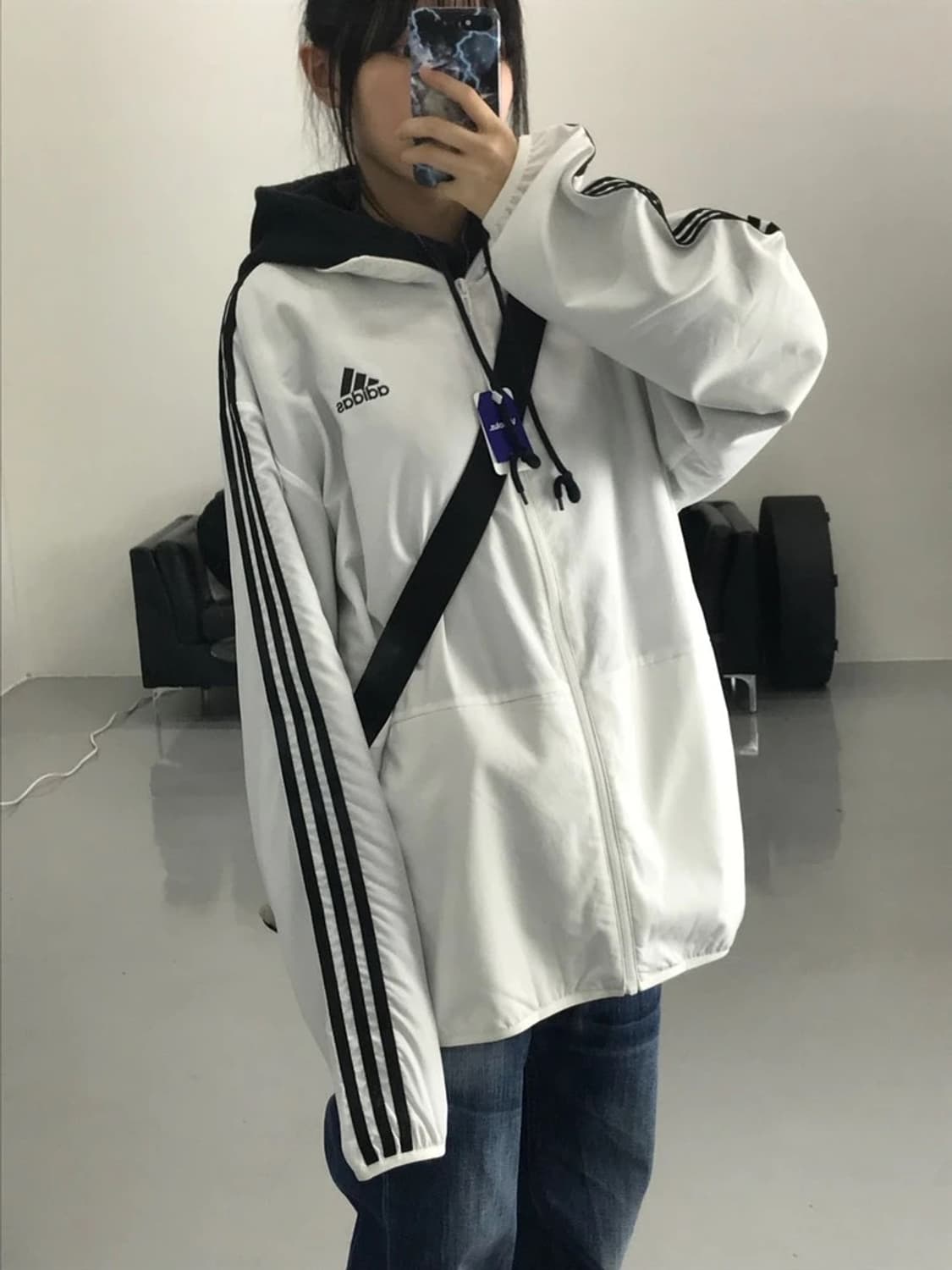 아디다스 화이트 바람막이 상품이미지3