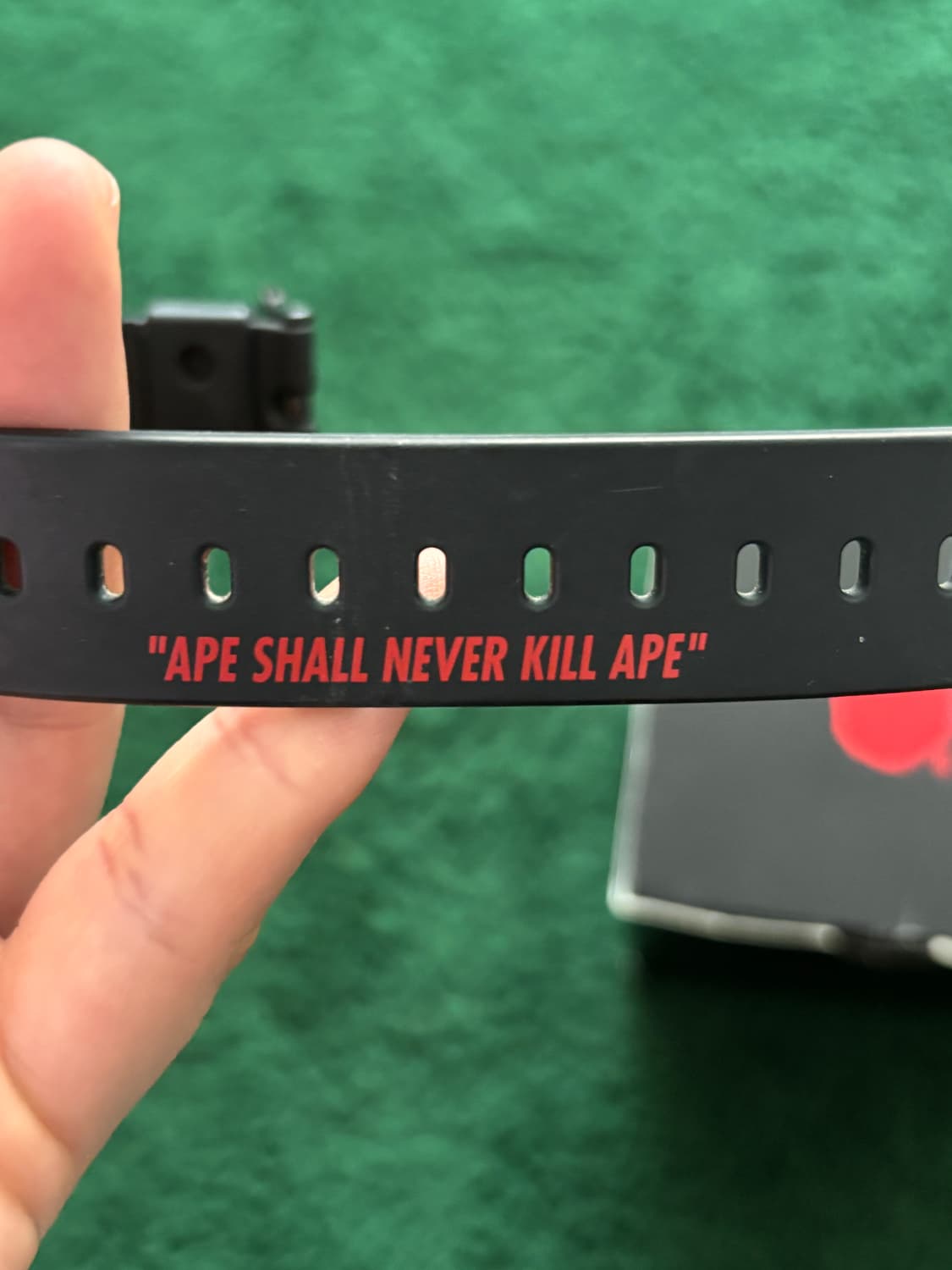 카시오x베이프] DW-5600VT 한정판 시계 상품이미지5