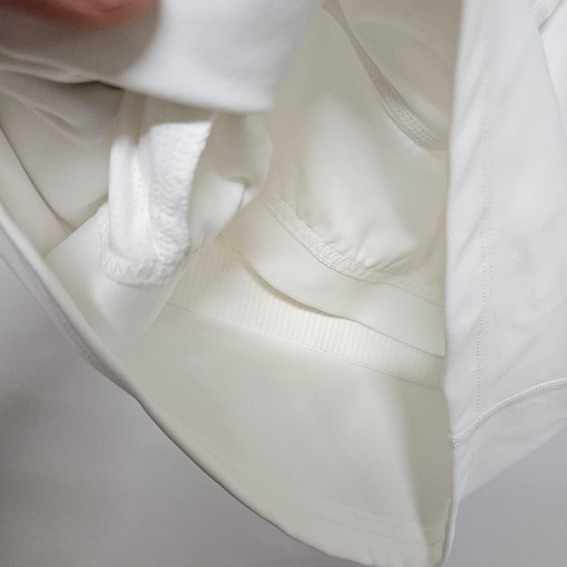 안다르 스포츠 브라탑 화이트 6 상품이미지5