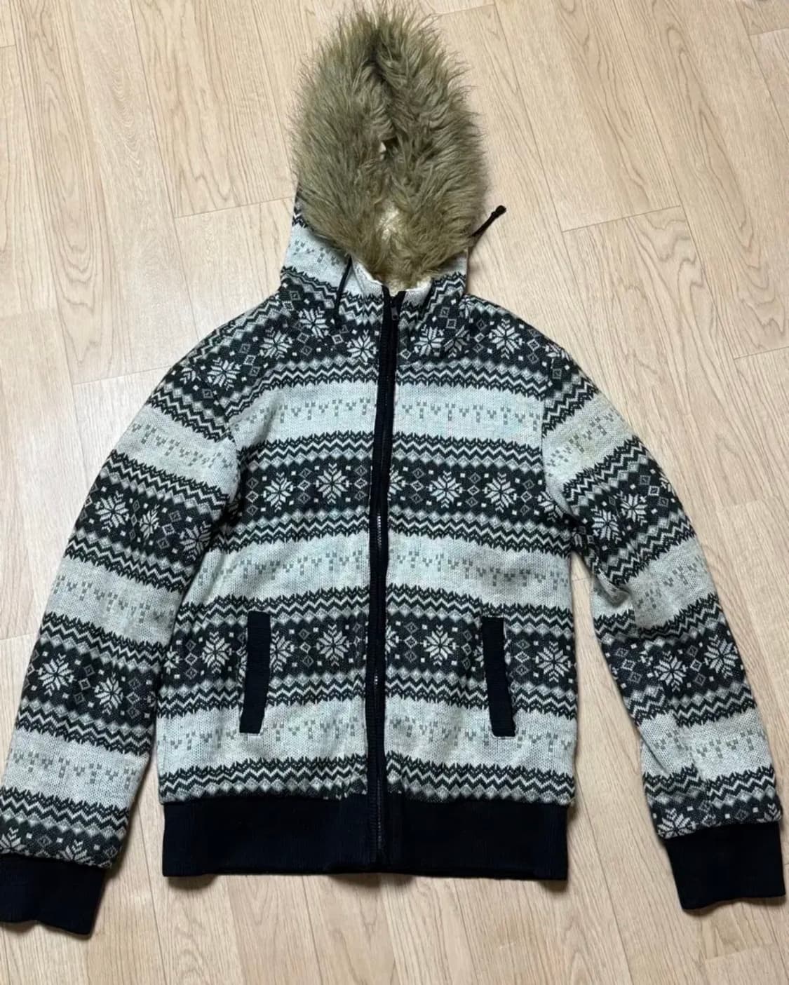 알파카 니트 후드집업 상품이미지1