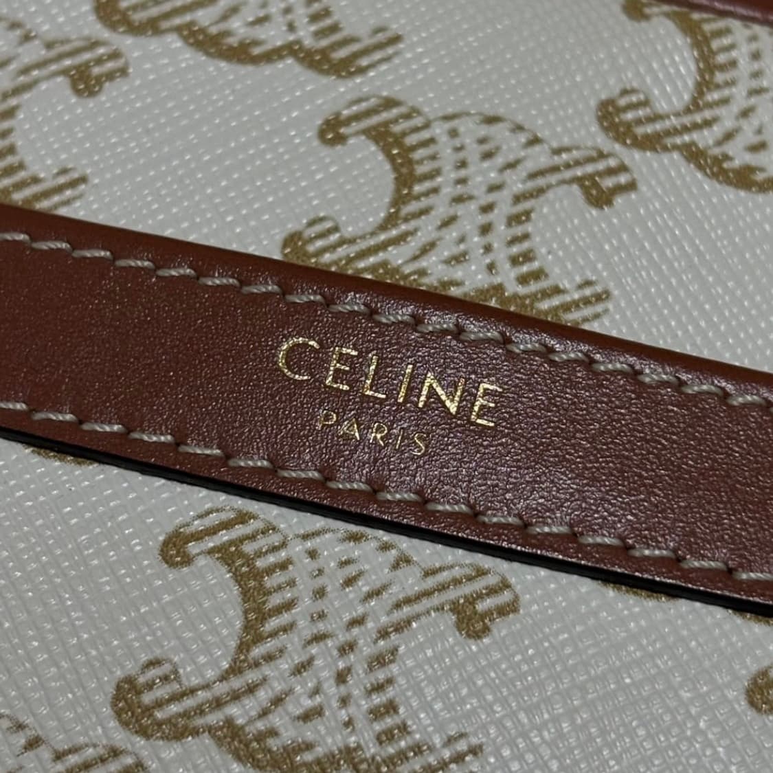 셀린느 트리오페 파타팡스 스몰 트리옹프 화이트 탠. 리사백 상품이미지6