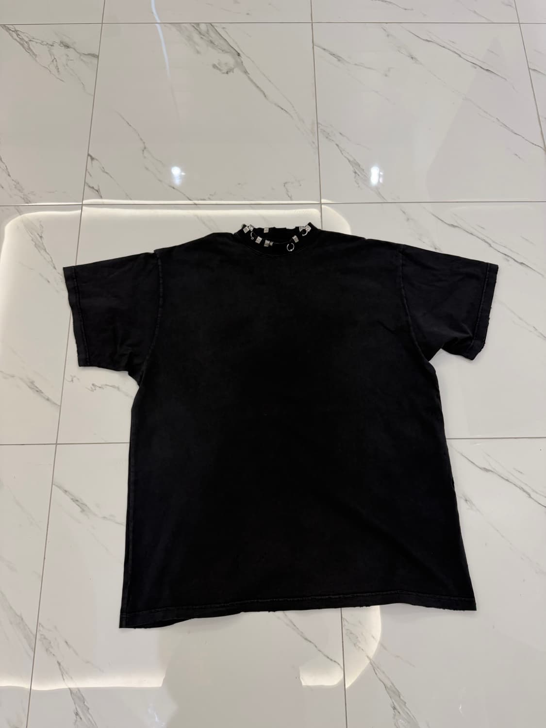 발렌시아가 피어싱 티셔츠 상품이미지5