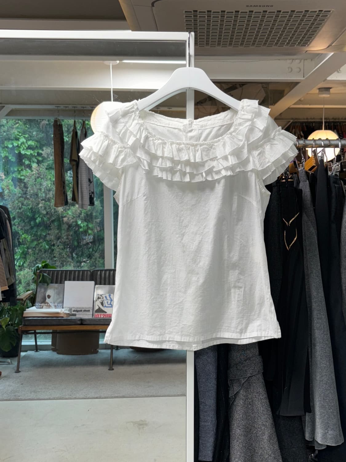 아츠로 타야마 프릴 블라우스 상품이미지1