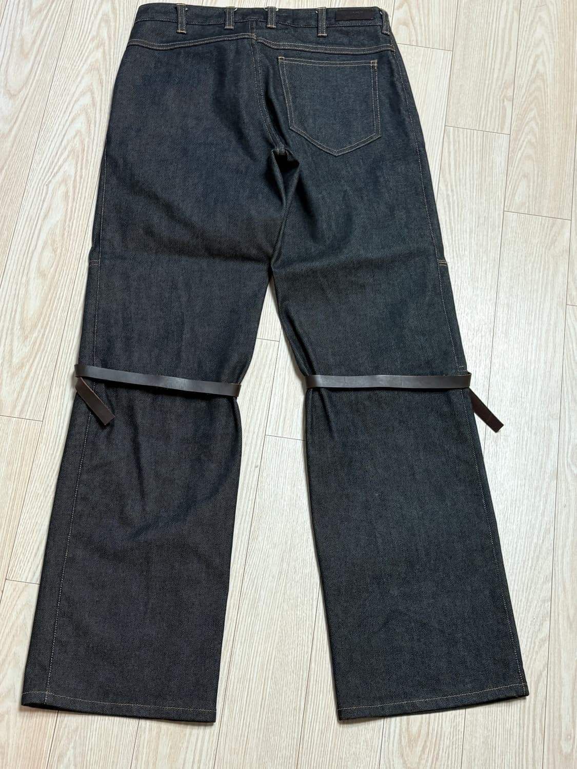 닐바렛 가죽 스트랩 팬츠 상품이미지3