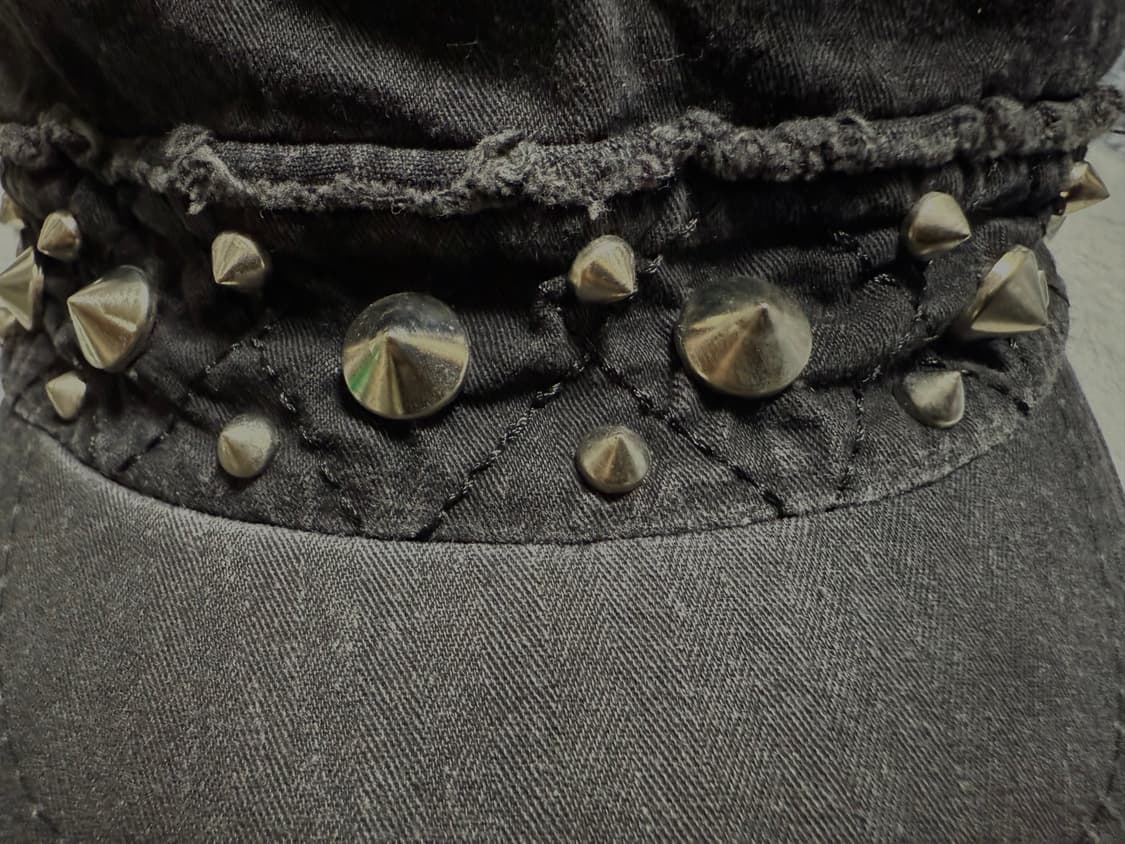 세인트스코트런던 메탈스터드 장식 워싱캡 상품이미지3