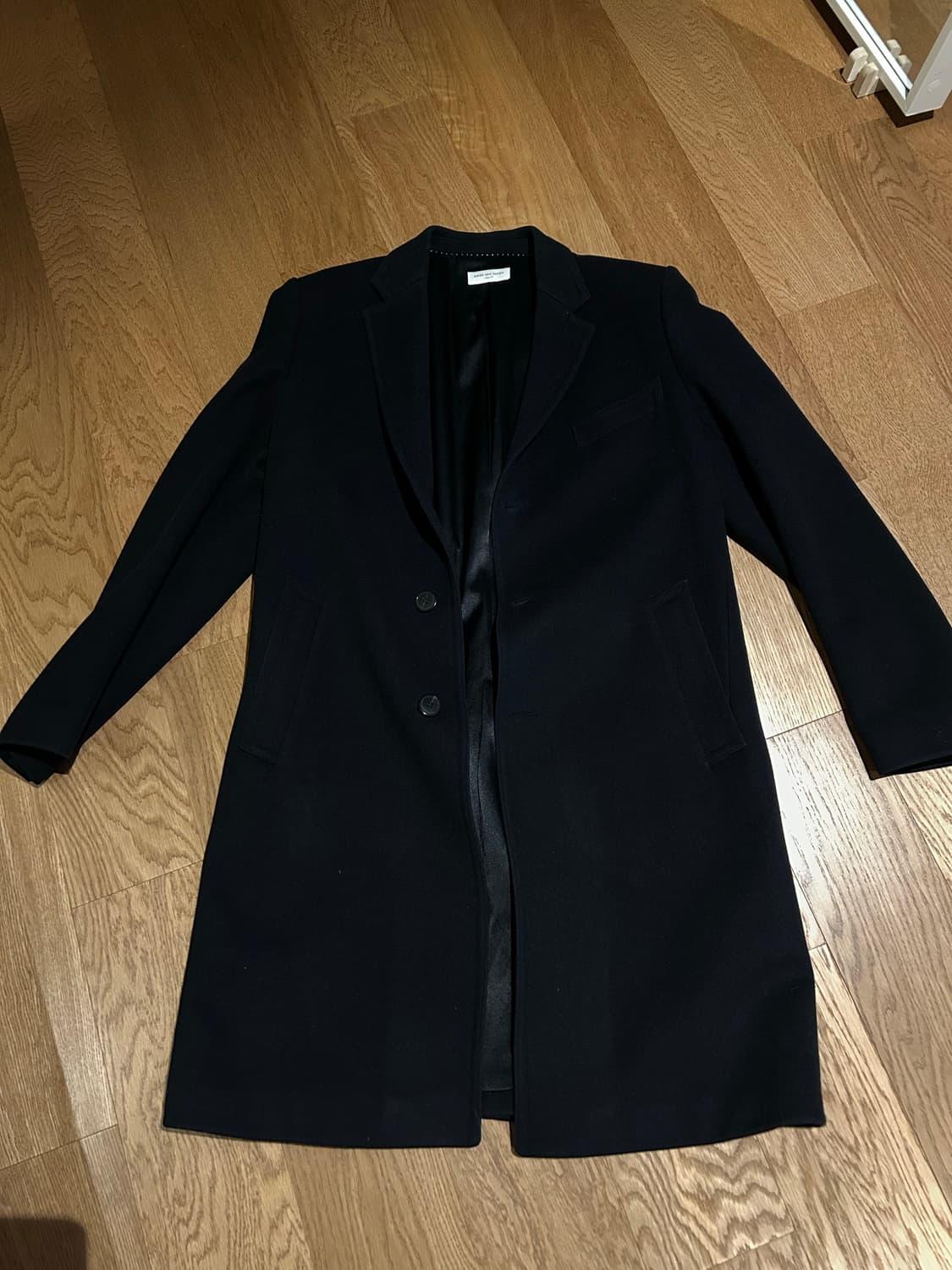 드리스반노튼 블랙코트 52 상품이미지2