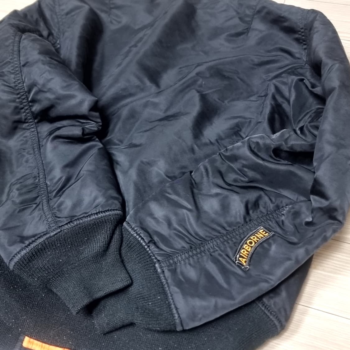 알파인더스트리 MA-1 블랙 항공점퍼(라지) 상품이미지5